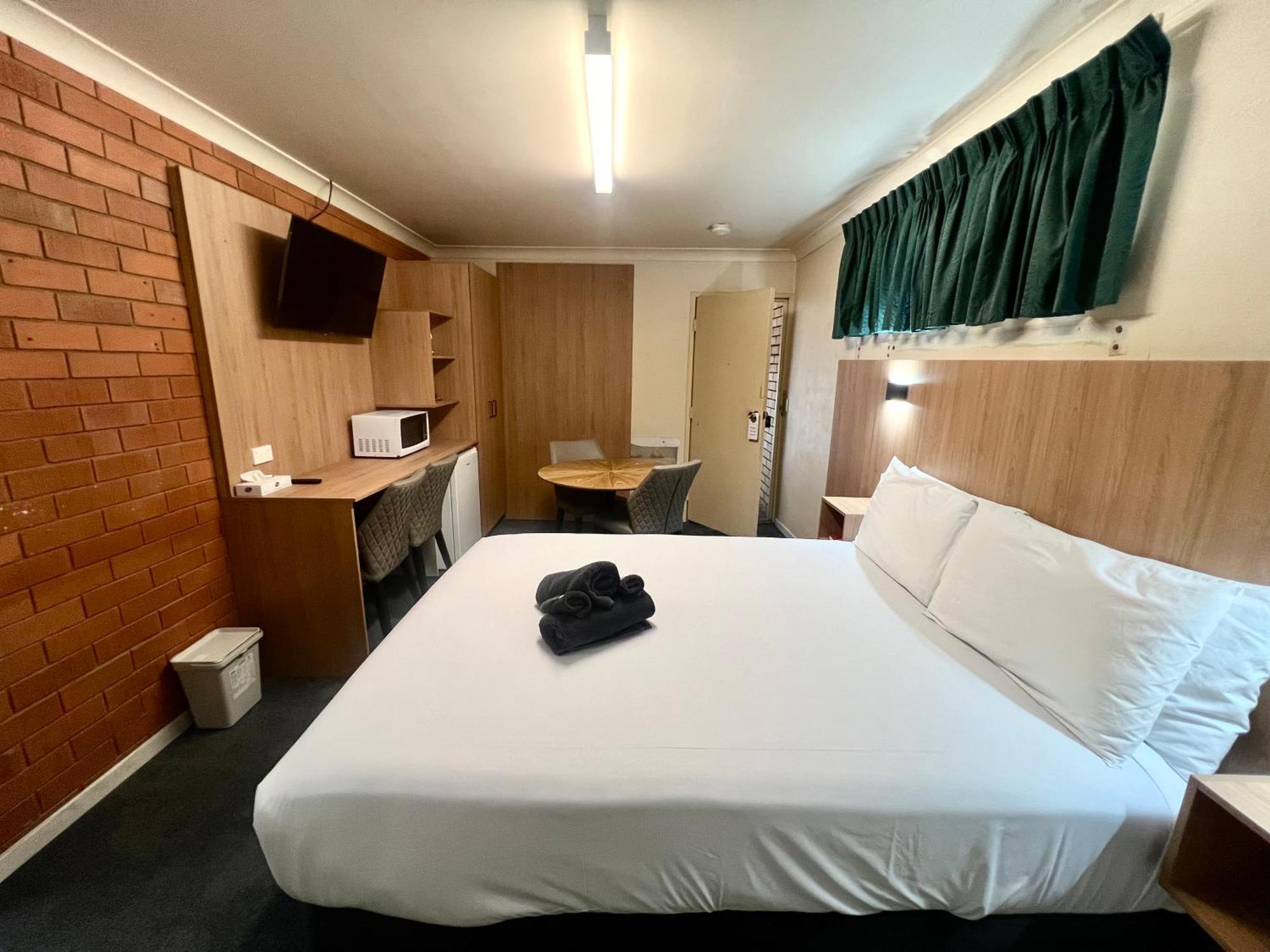 Adrian Motel Forbes Bagian luar foto
