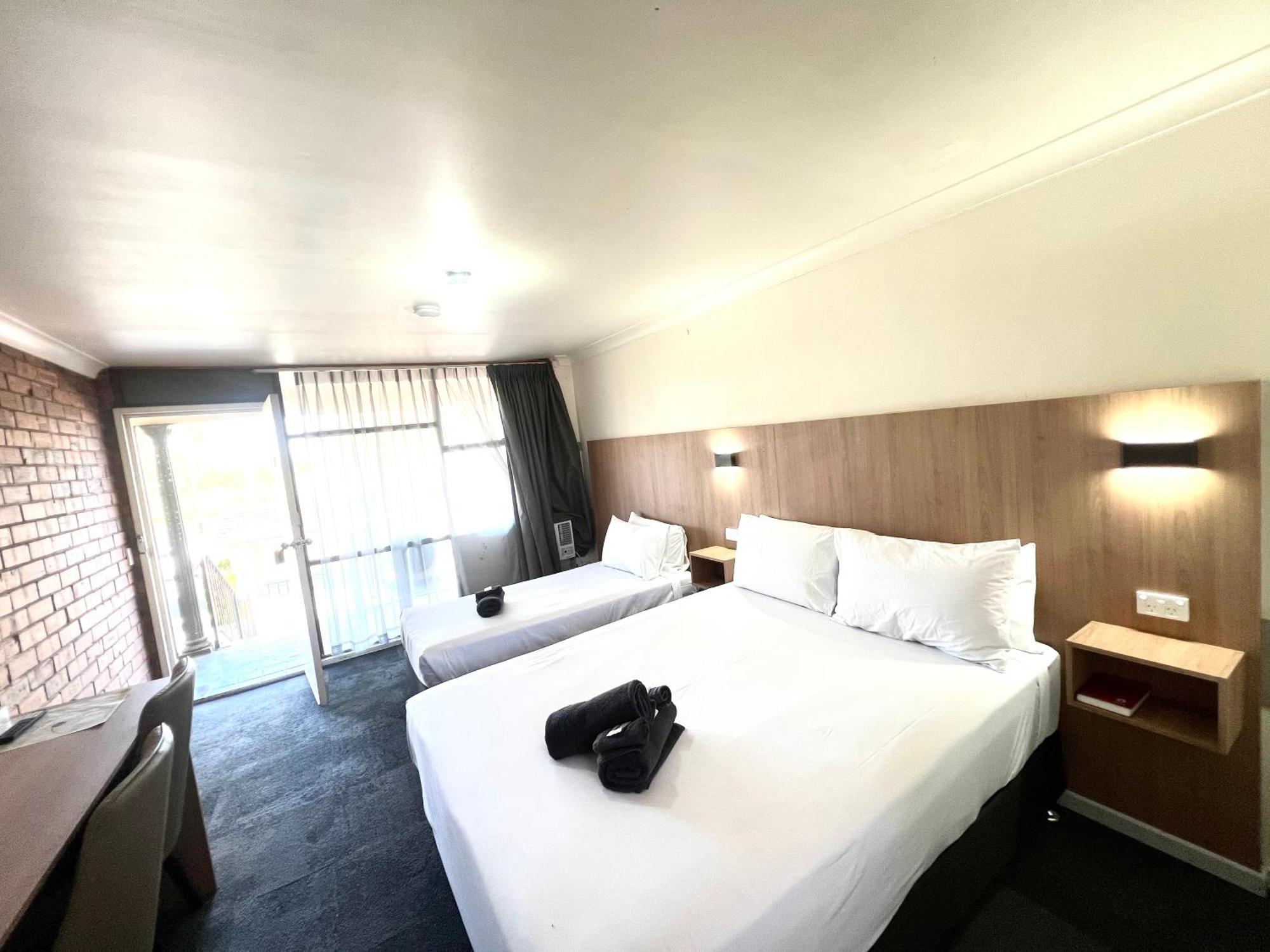 Adrian Motel Forbes Bagian luar foto