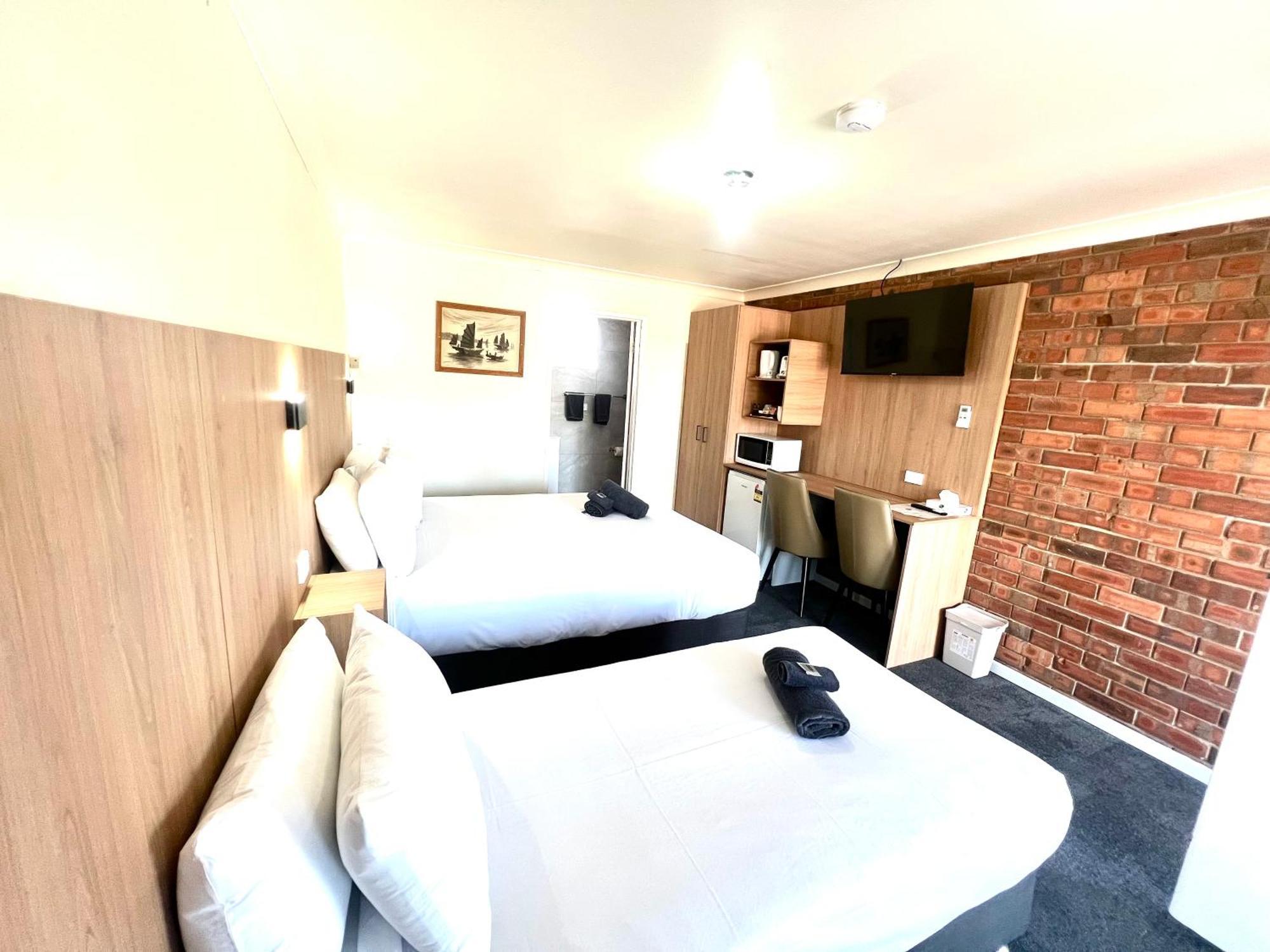 Adrian Motel Forbes Bagian luar foto