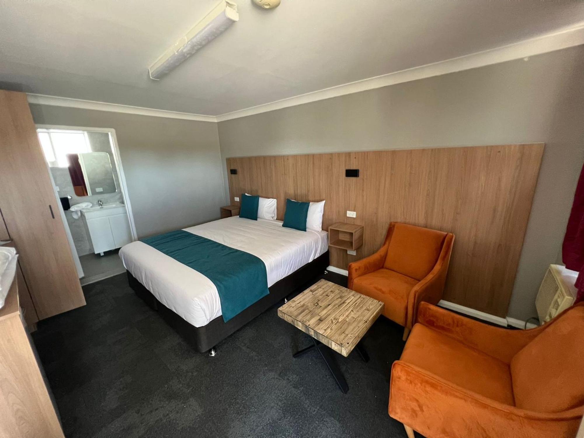 Adrian Motel Forbes Bagian luar foto